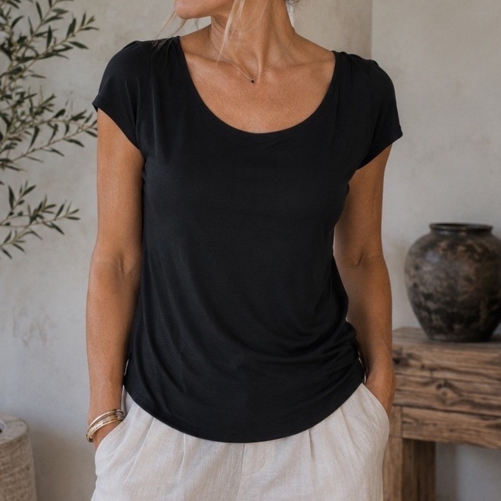 Eileen Fisher Black 100% Silk Jersey Scoop Neck Short Sleeve Top S W3
